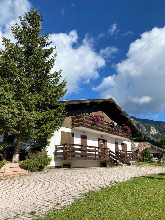 Chalet Relax Pozza di Fassa Exteriör bild