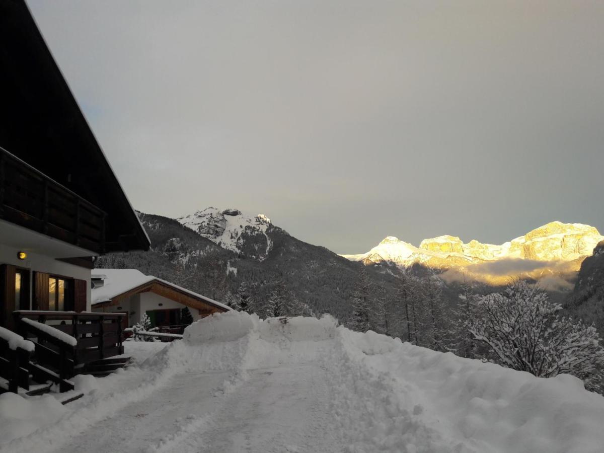 Chalet Relax Pozza di Fassa Exteriör bild