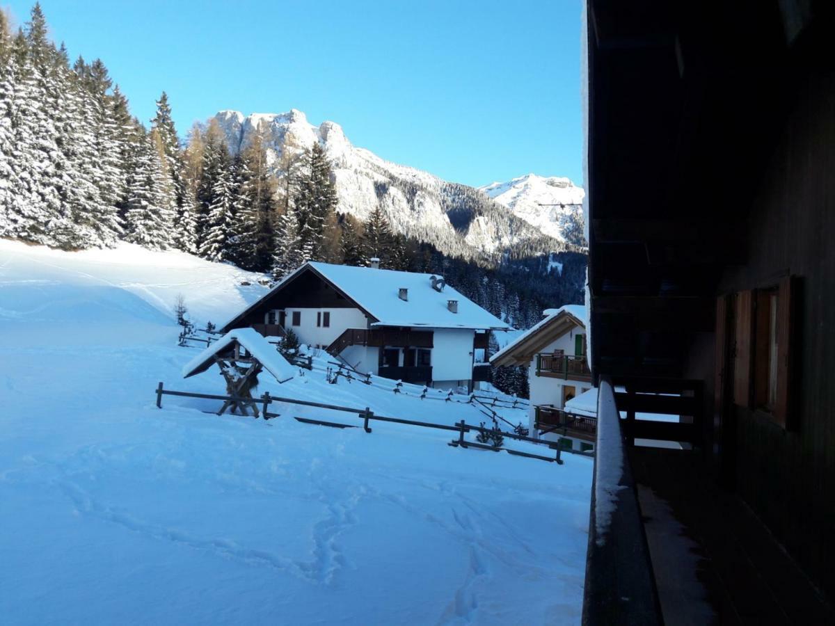Chalet Relax Pozza di Fassa Exteriör bild